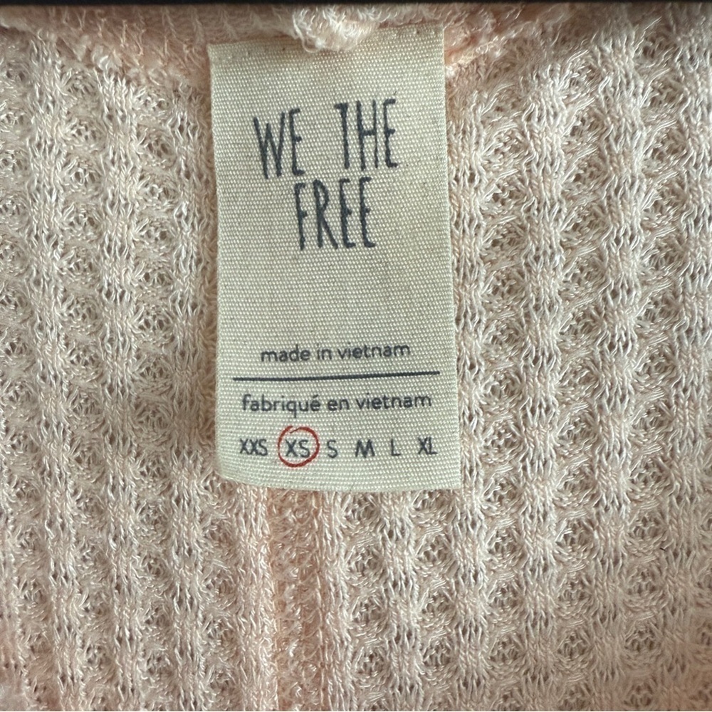 We The Free Women's Light Pink Waffle V-Neck Long Sleeve Thermal Top Size XS - Picture 7 of 11